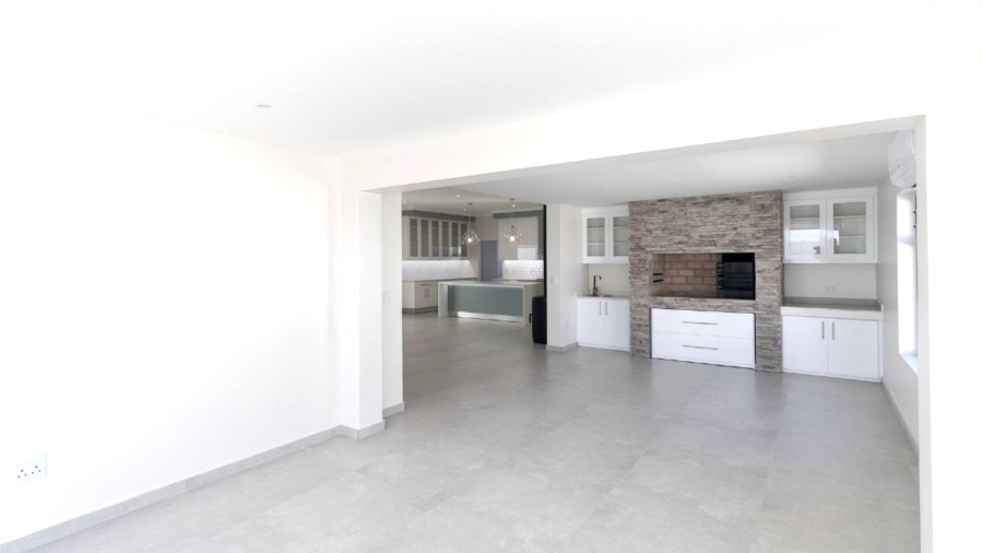 3 Bedroom Property for Sale in Atlantic Sands Private Estate Western Cape